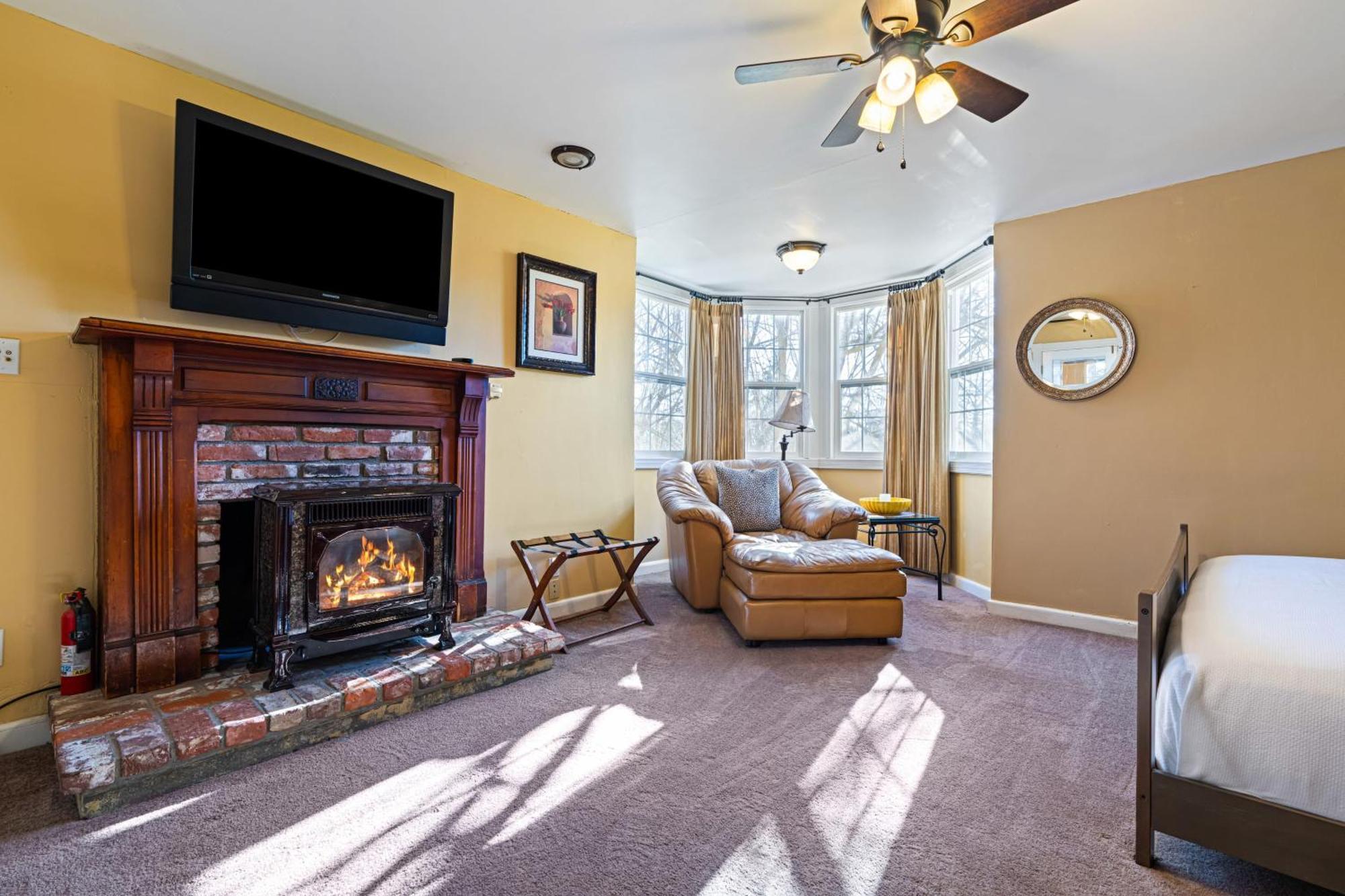 Victorian Manor In Paso Robles Wine Country Pool Hot Tub Firepit Tennis Court Sleeps 28 Exterior foto