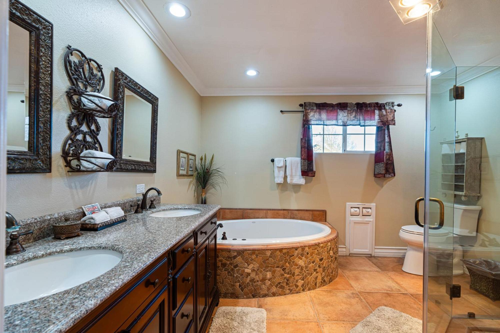 Victorian Manor In Paso Robles Wine Country Pool Hot Tub Firepit Tennis Court Sleeps 28 Exterior foto