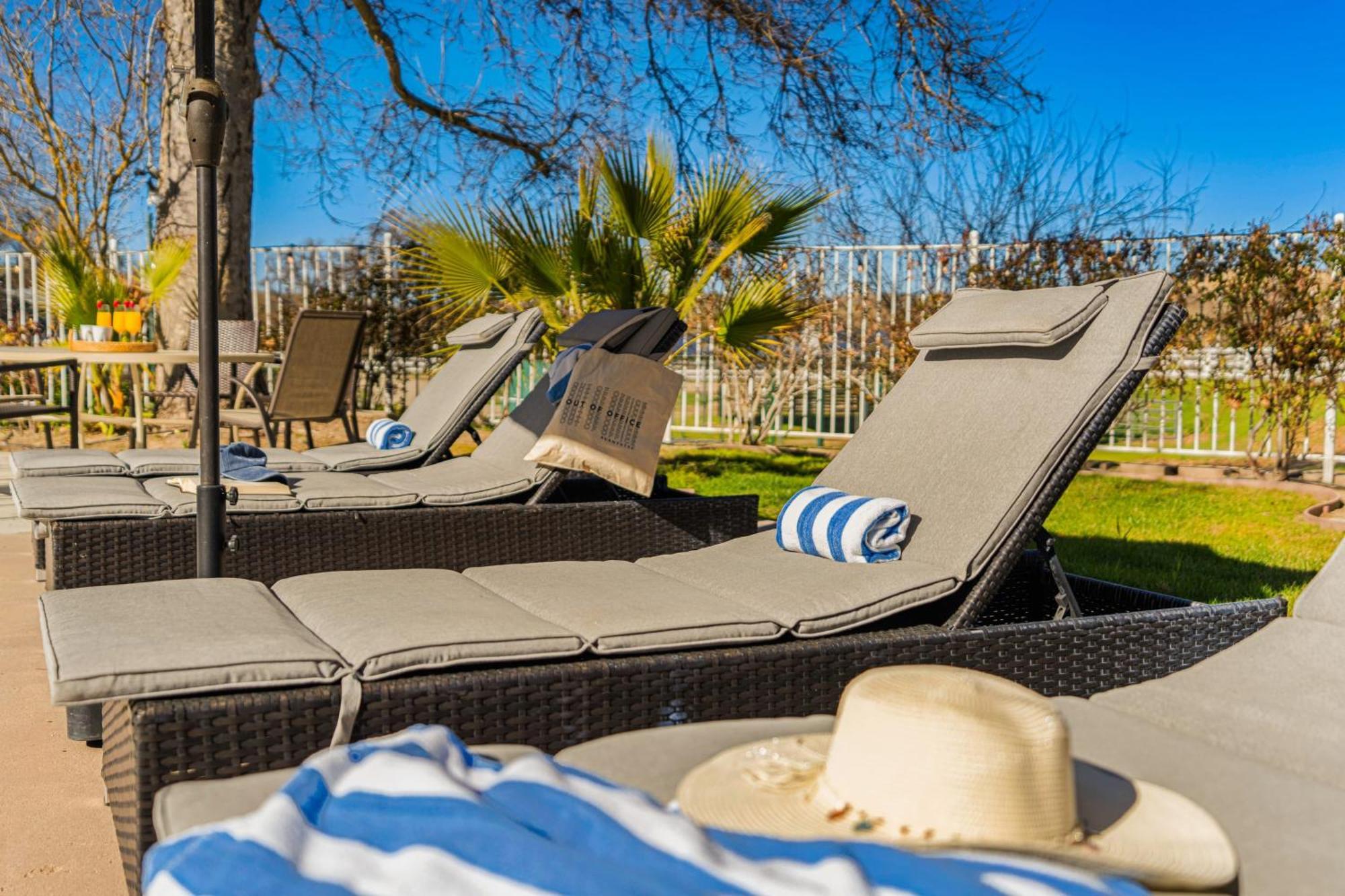 Victorian Manor In Paso Robles Wine Country Pool Hot Tub Firepit Tennis Court Sleeps 28 Exterior foto